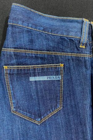 Pantalón Prada, estilo recto